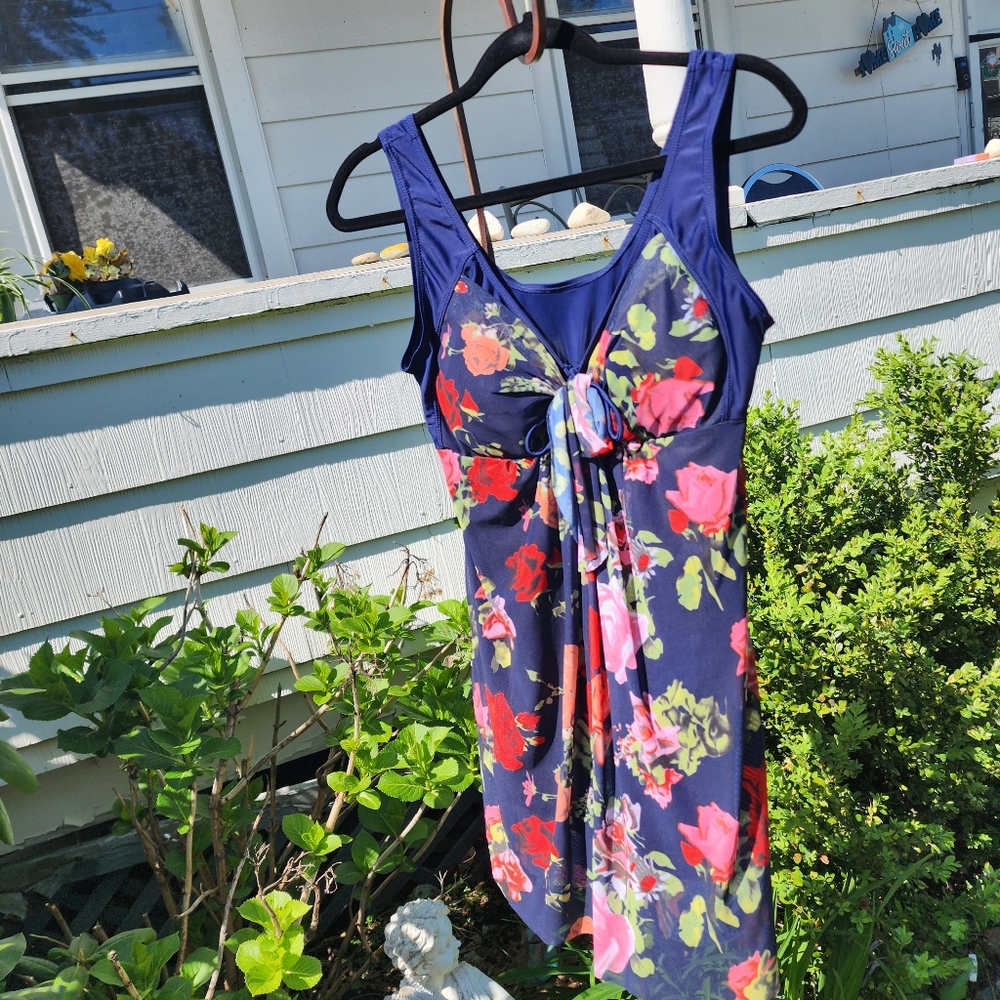 Unbranded Sz L Floral Sleeveless Swim Dress GUC